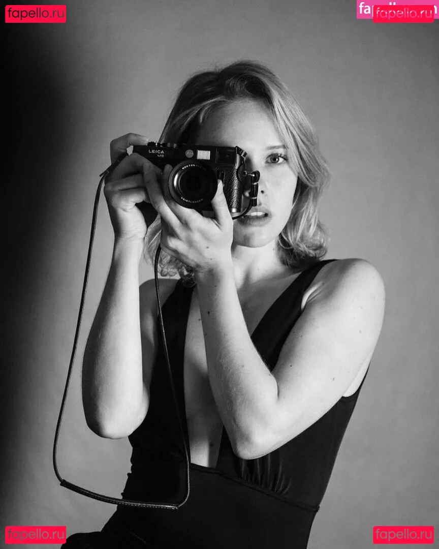 Amelia Eve Onlyfans Photo Gallery 