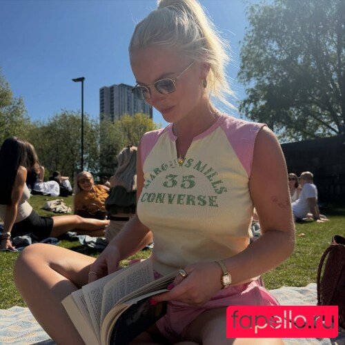 Amelia Eve Nude Onlyfans Photo 47