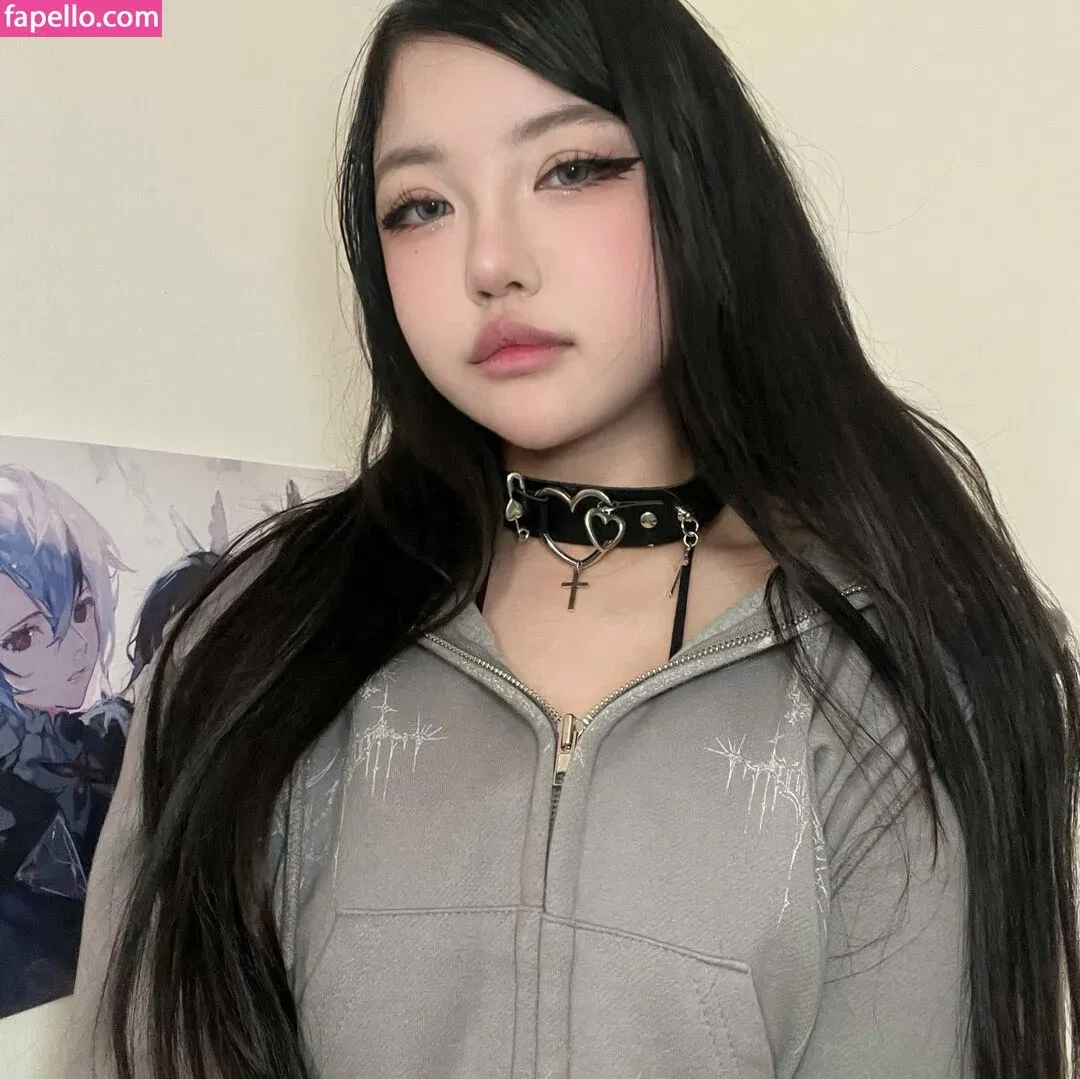 Daph ASMR Onlyfans Photo Gallery 