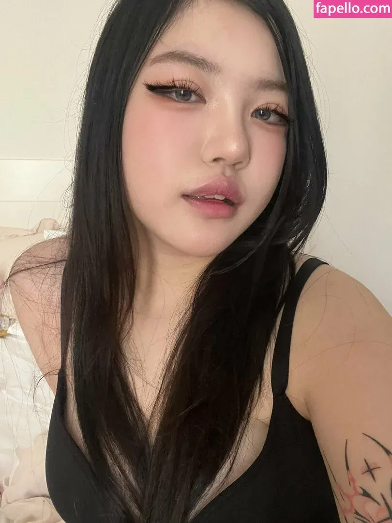 Daph ASMR Onlyfans Photo Gallery 