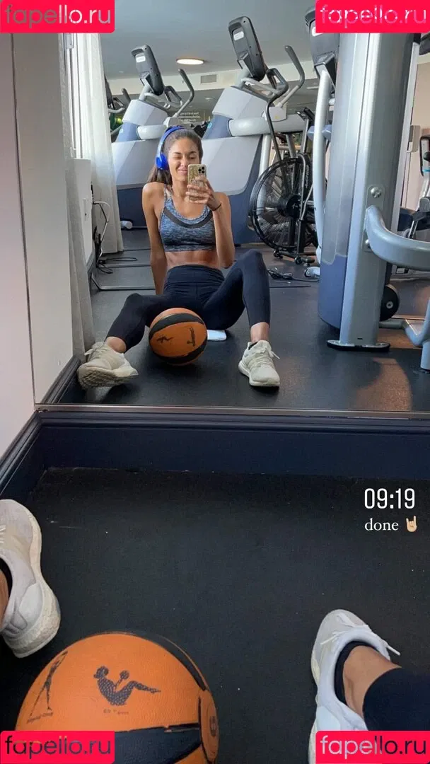 Anelia Moor Onlyfans Photo Gallery 
