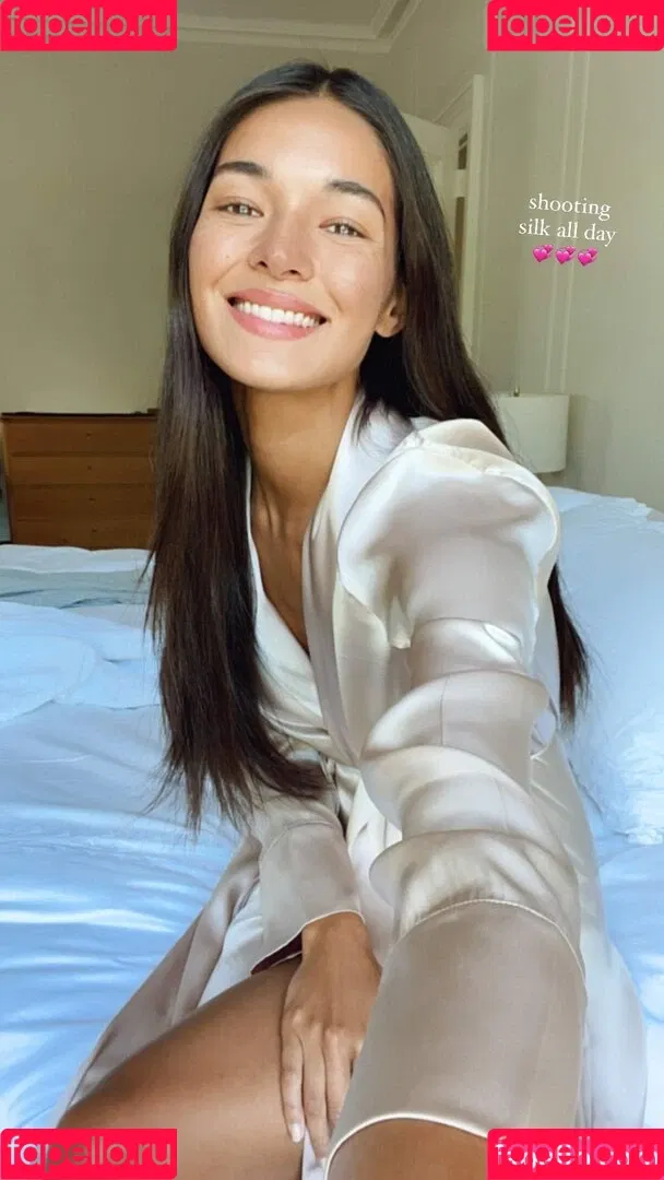 Anelia Moor Onlyfans Photo Gallery 