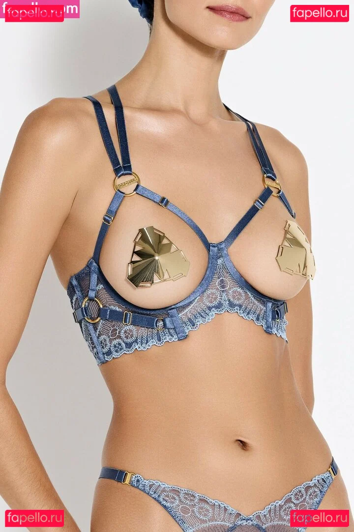 Anelia Moor Onlyfans Photo Gallery 