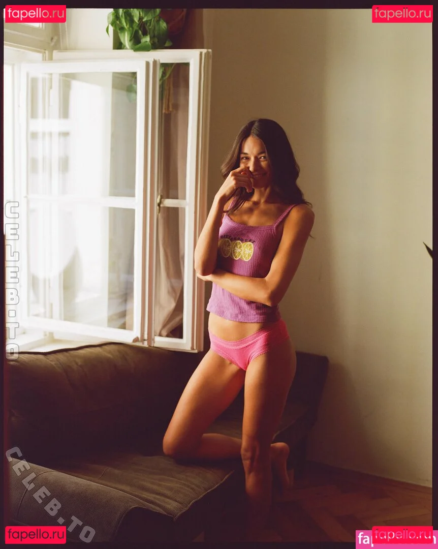 Anelia Moor Onlyfans Photo Gallery 