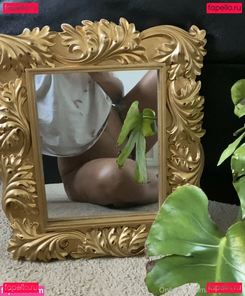 holymacre Onlyfans Photo Gallery 