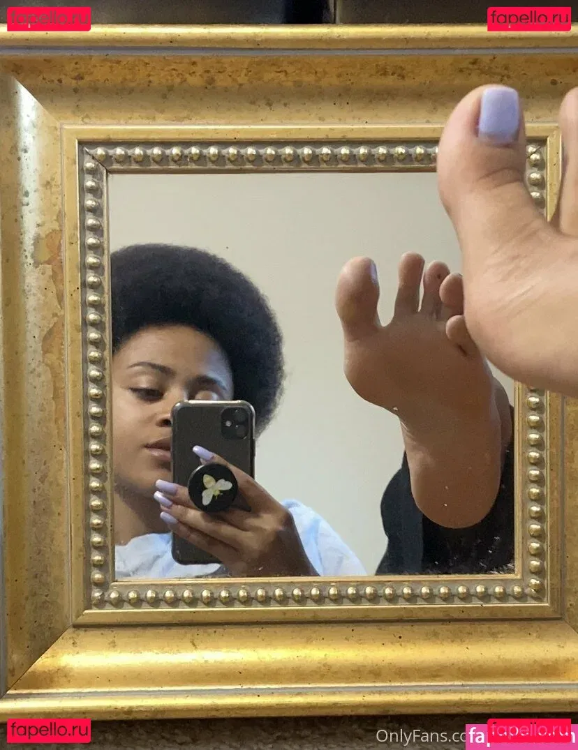 holymacre Onlyfans Photo Gallery 