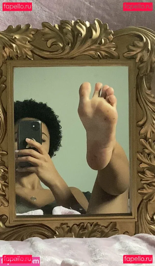 holymacre Onlyfans Photo Gallery 