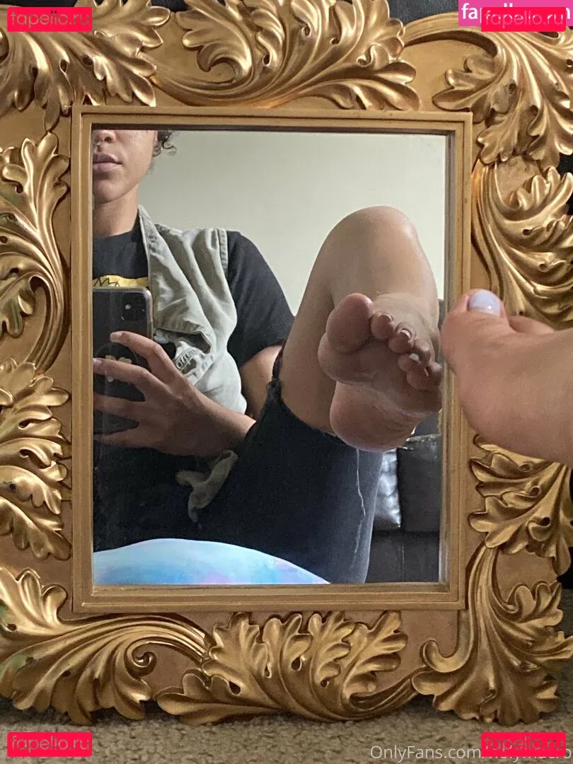 holymacre Onlyfans Photo Gallery 