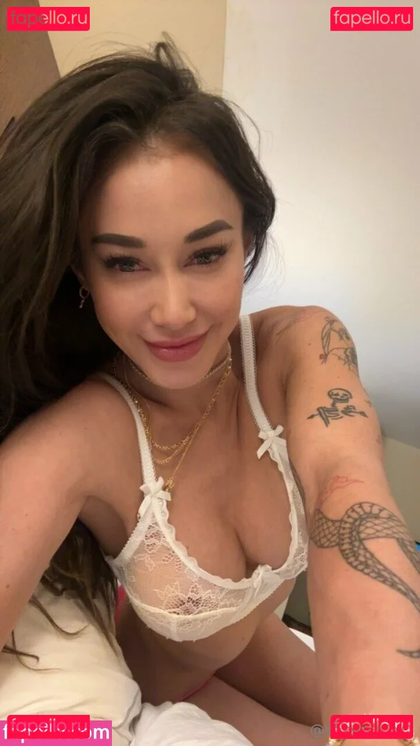 karleaxoxo Onlyfans Photo Gallery 