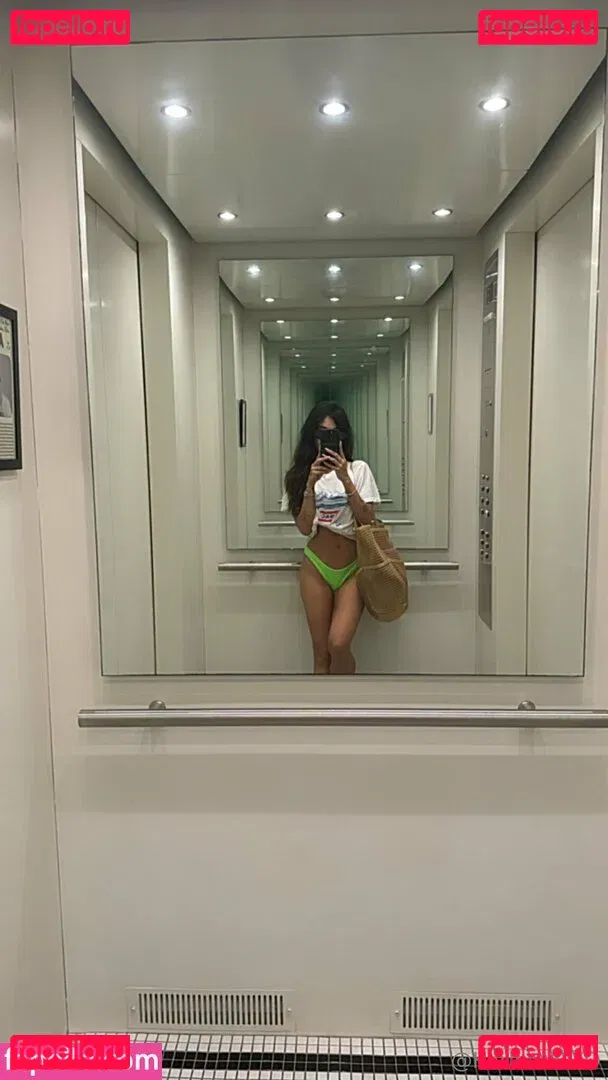 karleaxoxo Onlyfans Photo Gallery 