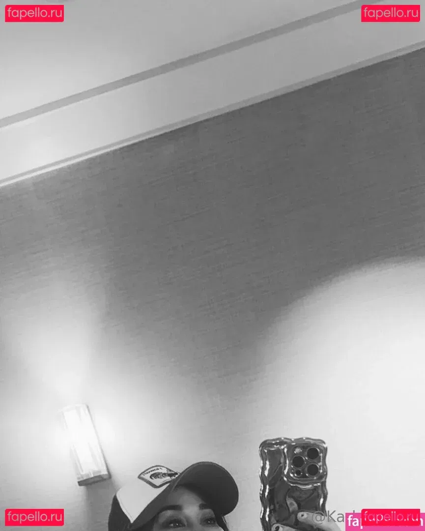 karleaxoxo Onlyfans Photo Gallery 