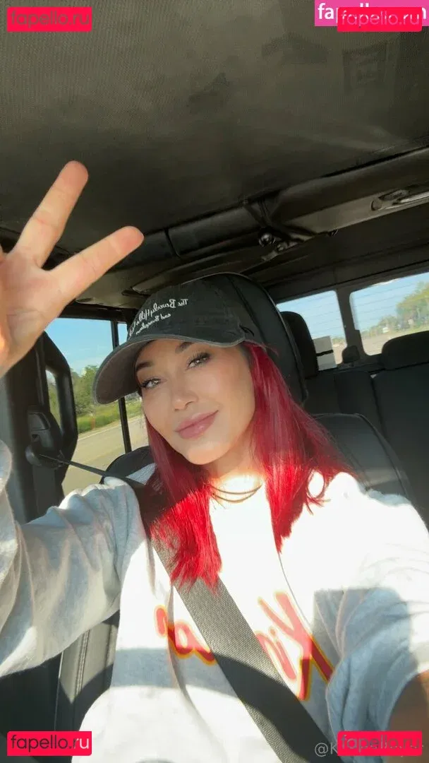 karleaxoxo Onlyfans Photo Gallery 