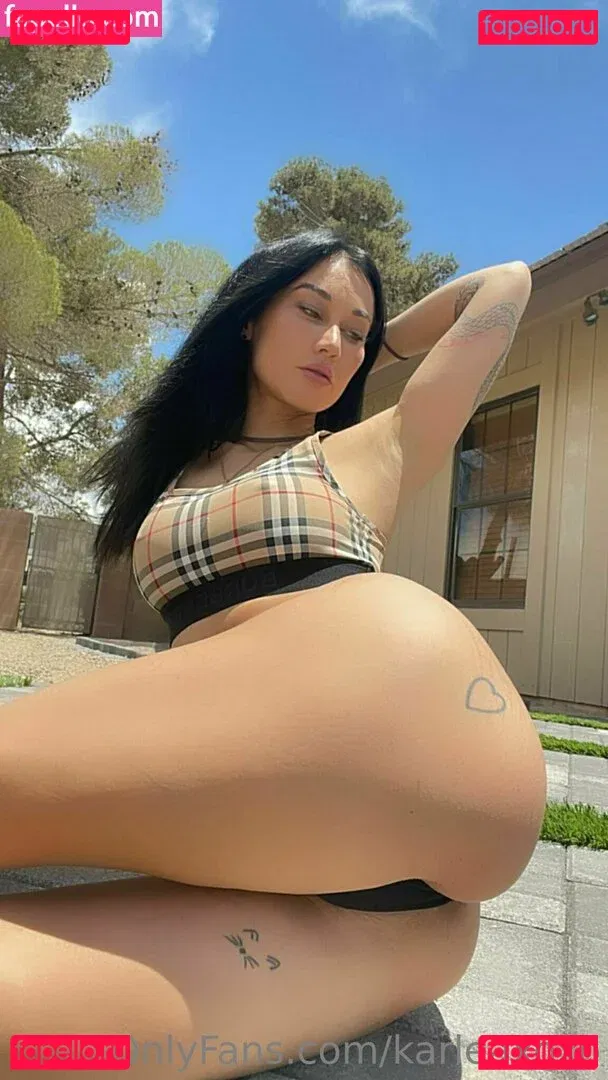 karleaxoxo Onlyfans Photo Gallery 