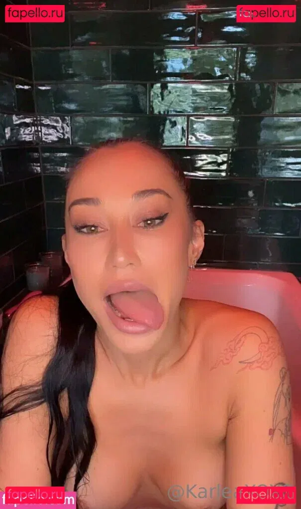 karleaxoxo Onlyfans Photo Gallery 
