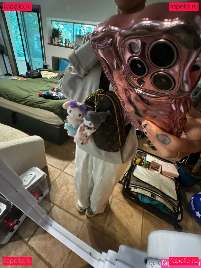 karleaxoxo Onlyfans Photo Gallery 