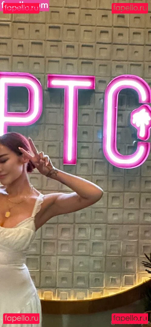 karleaxoxo Onlyfans Photo Gallery 