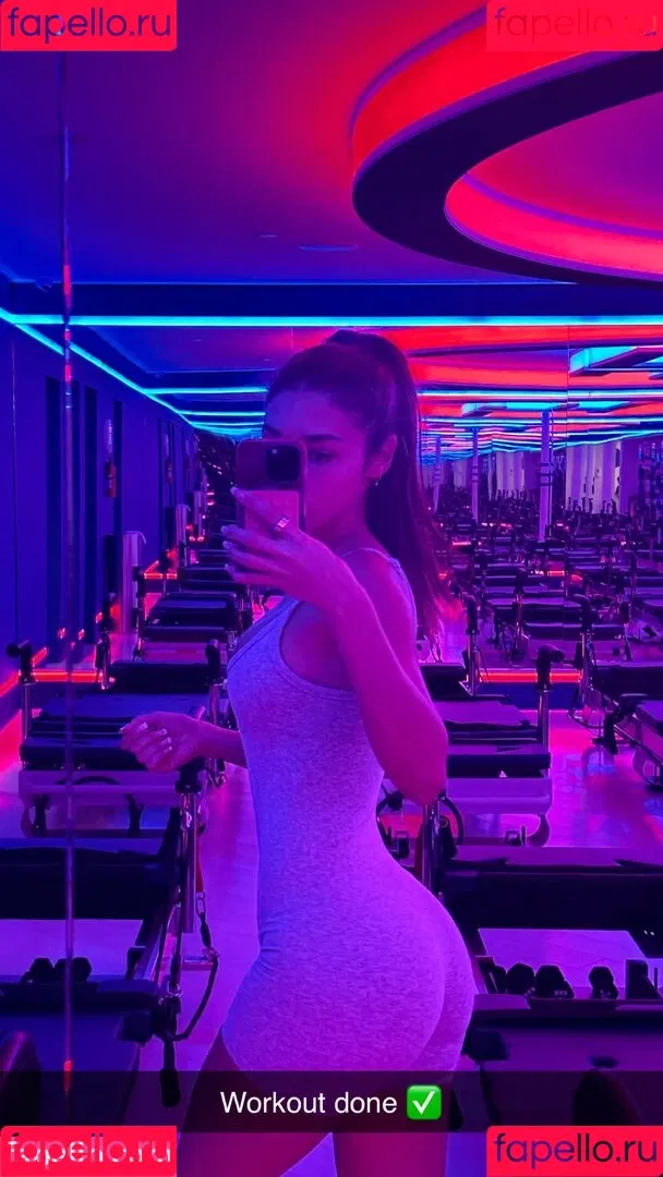 Chantel Jeffries Onlyfans Photo Gallery 