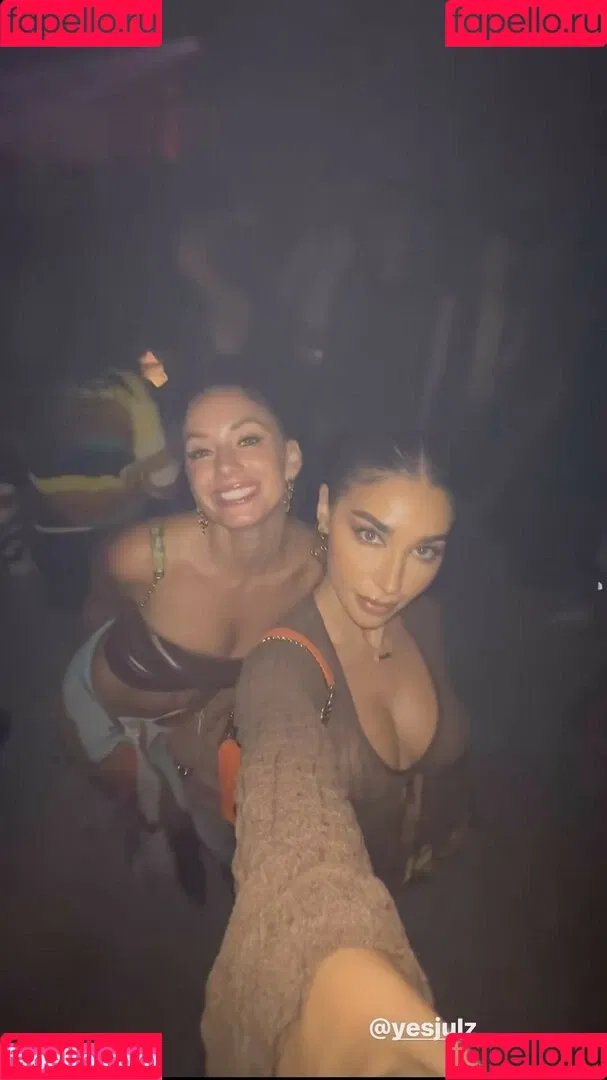Chantel Jeffries Onlyfans Photo Gallery 