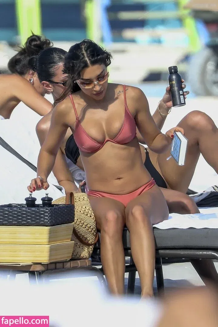 Chantel Jeffries Onlyfans Photo Gallery 