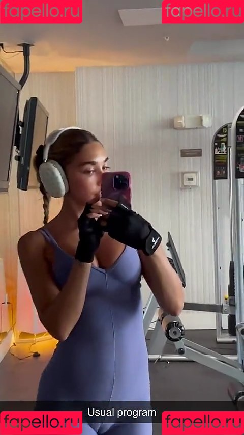 Chantel Jeffries Onlyfans Photo Gallery 