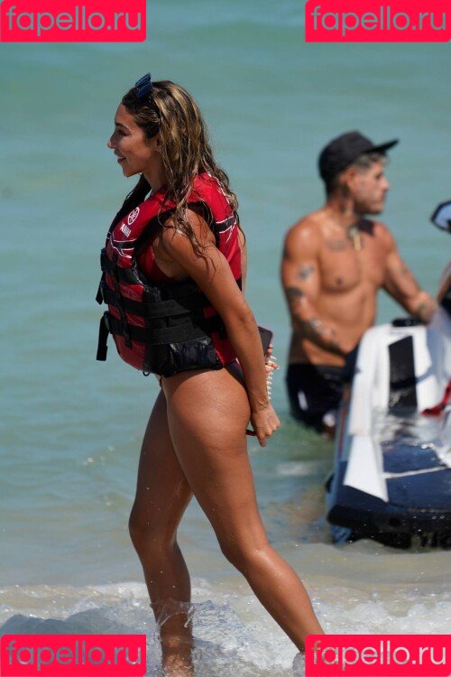 Chantel Jeffries Onlyfans Photo Gallery 