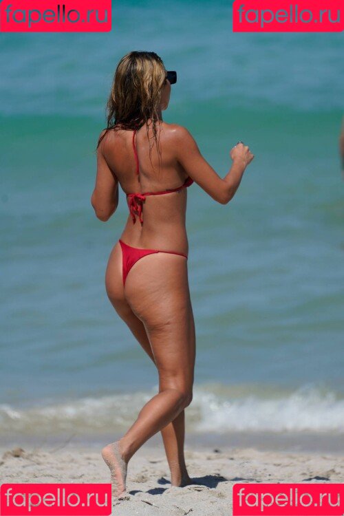 Chantel Jeffries Onlyfans Photo Gallery 