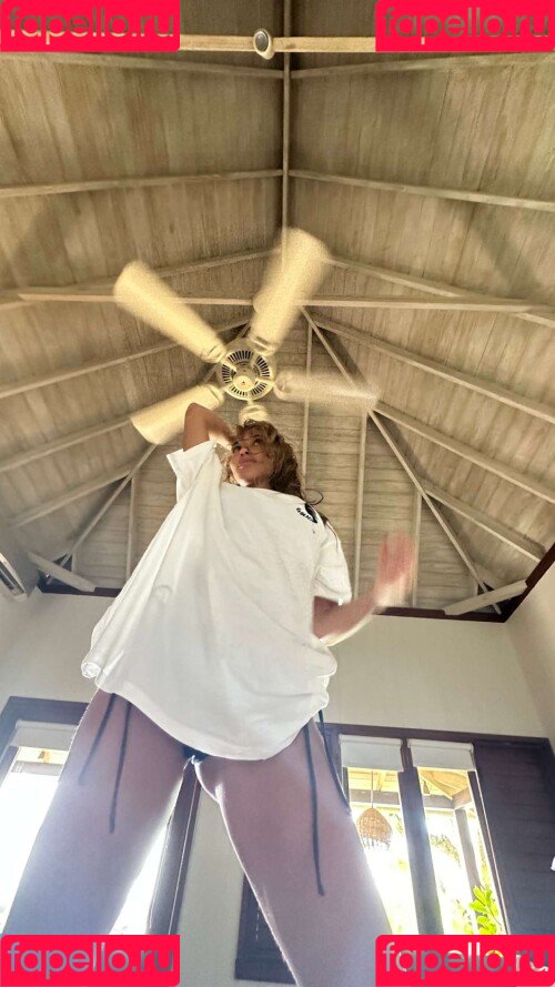 Chantel Jeffries Onlyfans Photo Gallery 