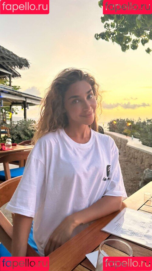 Chantel Jeffries Onlyfans Photo Gallery 