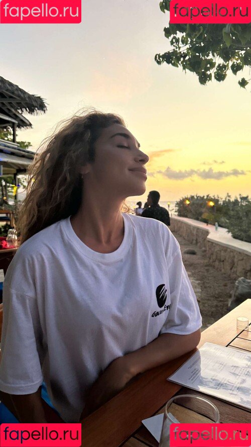 Chantel Jeffries Onlyfans Photo Gallery 