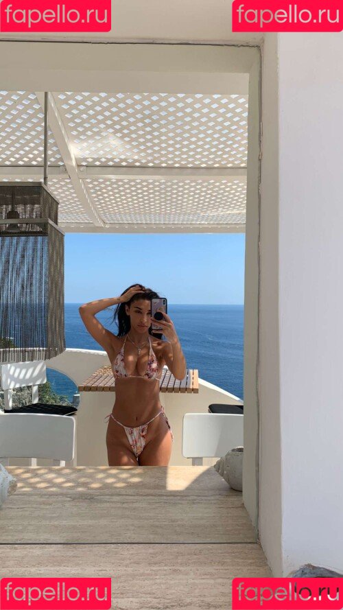 Chantel Jeffries Onlyfans Photo Gallery 