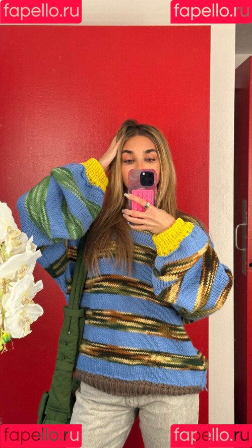 Chantel Jeffries Onlyfans Photo Gallery 