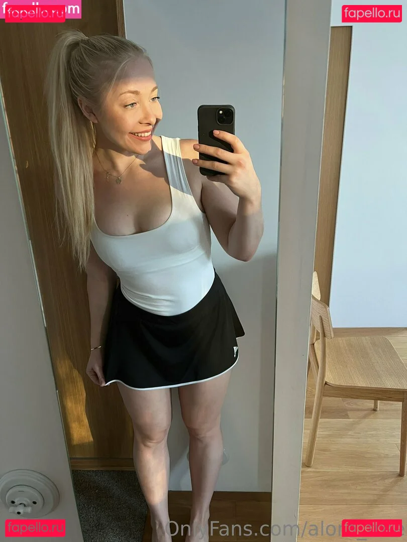 alora_free Onlyfans Photo Gallery 