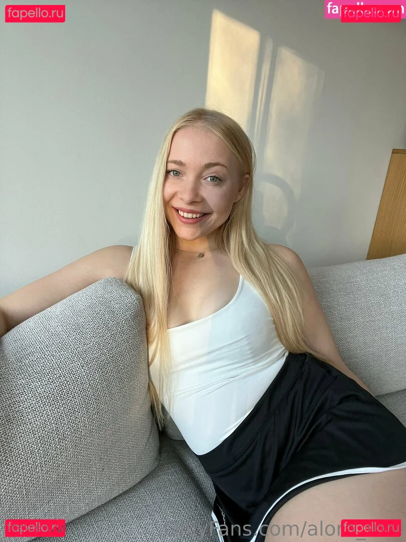 alora_free Onlyfans Photo Gallery 
