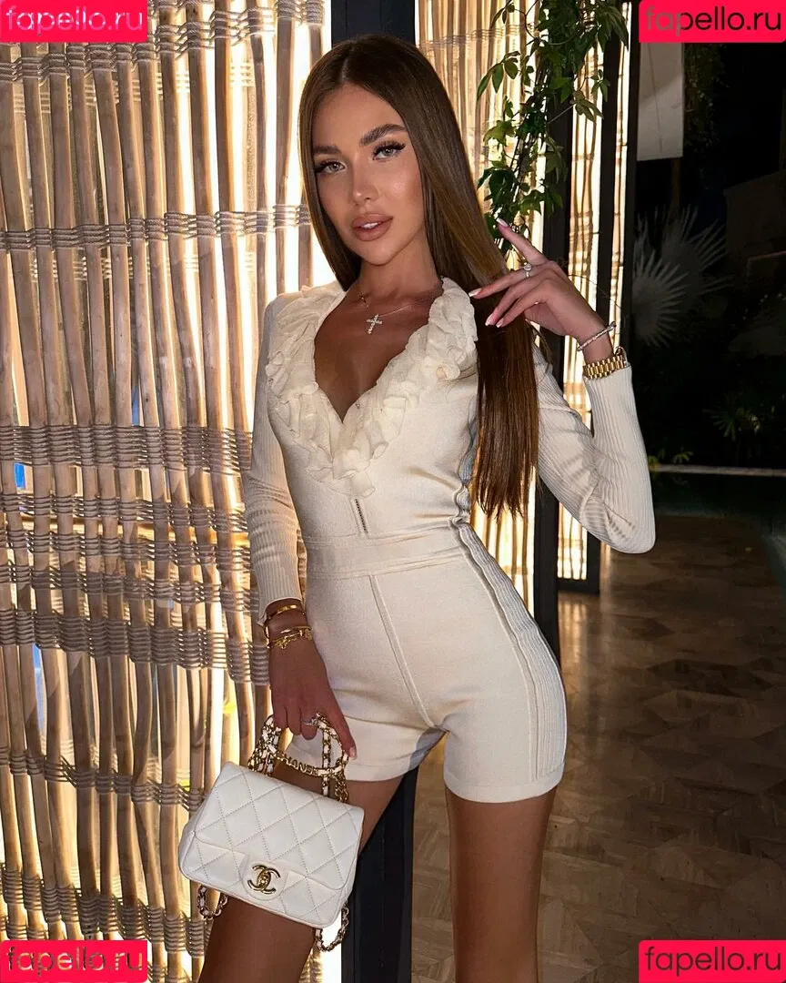 Nazarova Arina Onlyfans Photo Gallery 