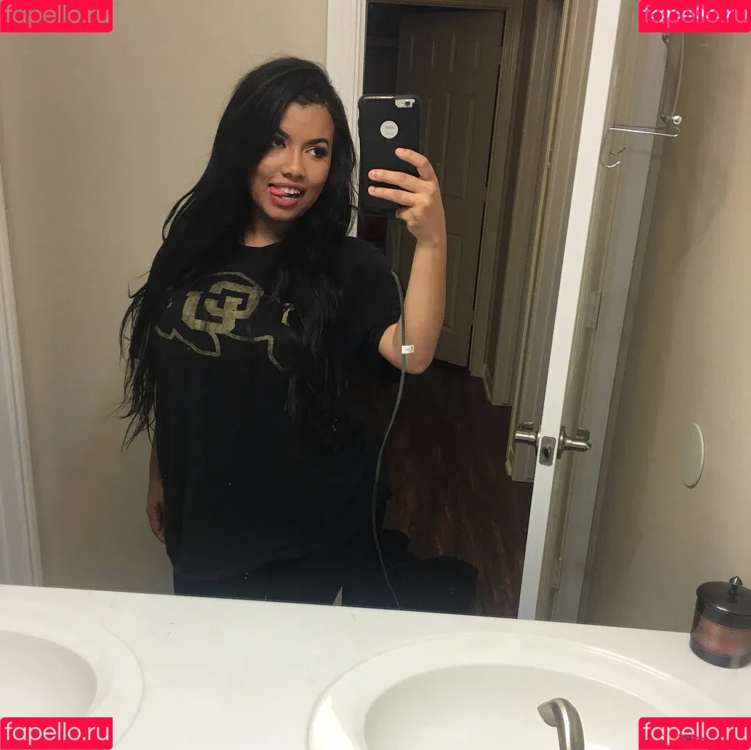 thelailalove Onlyfans Photo Gallery 
