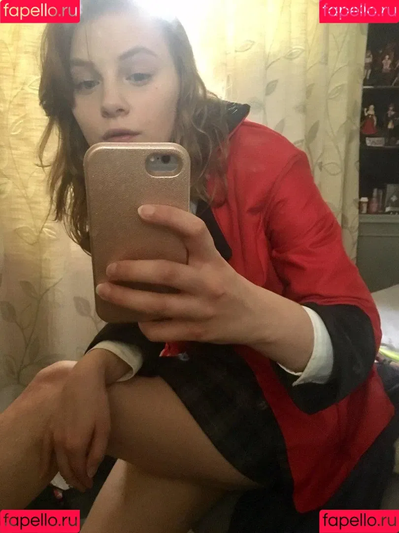 Sydney Poniewaz Onlyfans Photo Gallery 