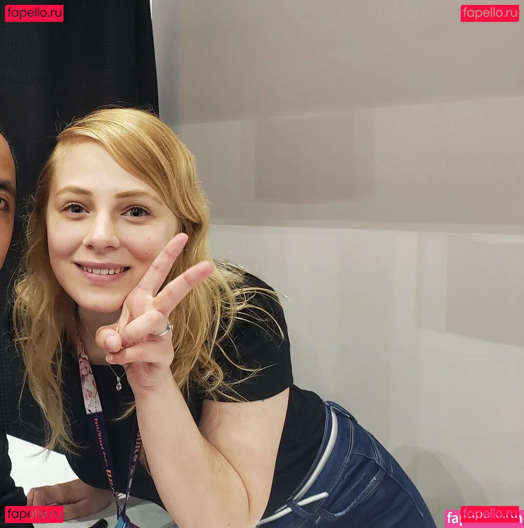 Sydney Poniewaz Onlyfans Photo Gallery 