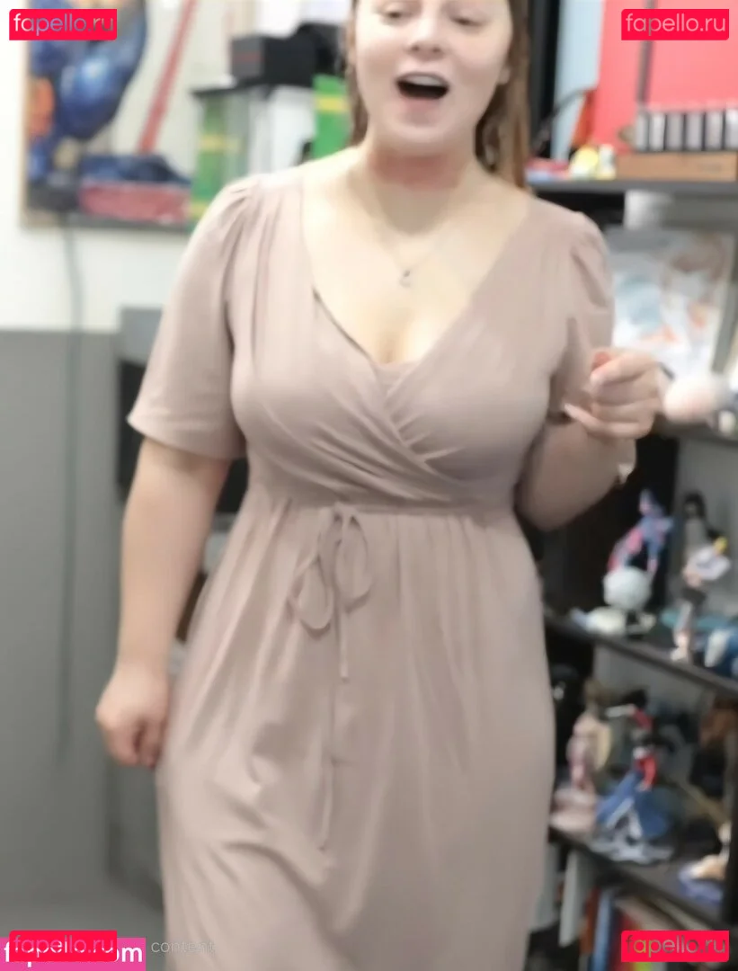 Sydney Poniewaz Onlyfans Photo Gallery 