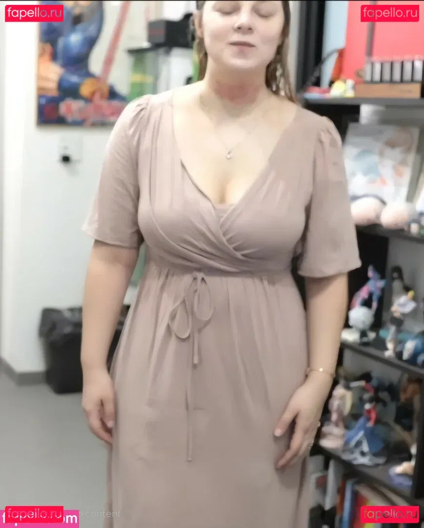 Sydney Poniewaz Onlyfans Photo Gallery 