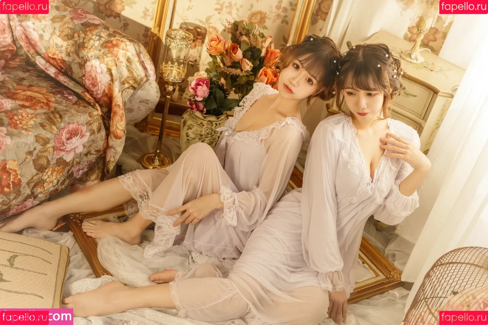Carol X Iris Onlyfans Photo Gallery 