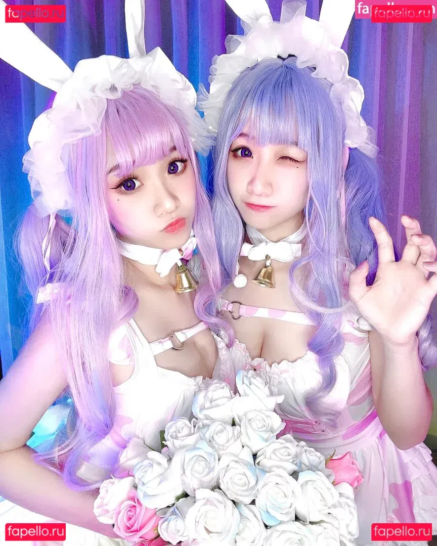 Carol X Iris Onlyfans Photo Gallery 