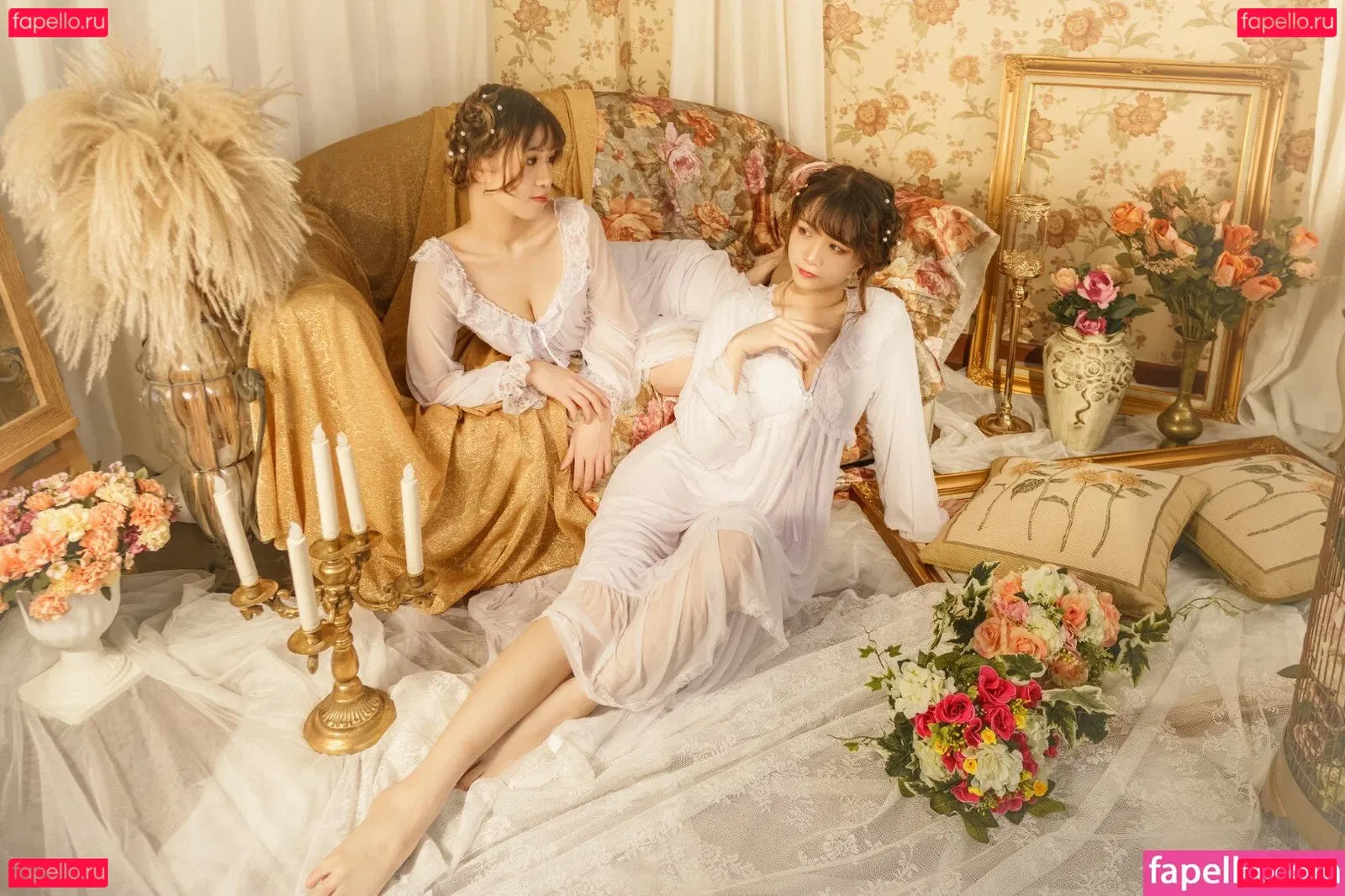 Carol X Iris Onlyfans Photo Gallery 