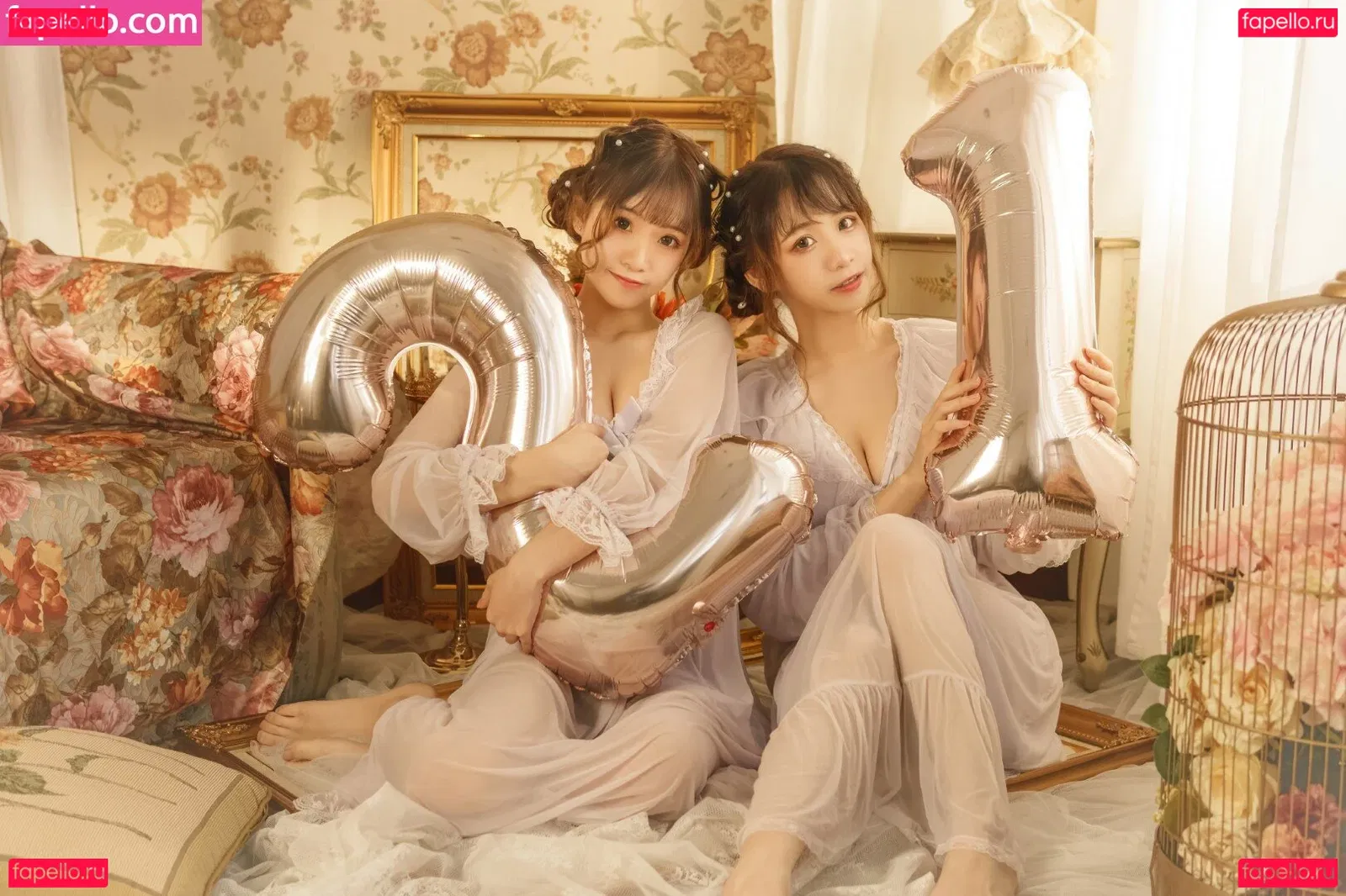 Carol X Iris Onlyfans Photo Gallery 