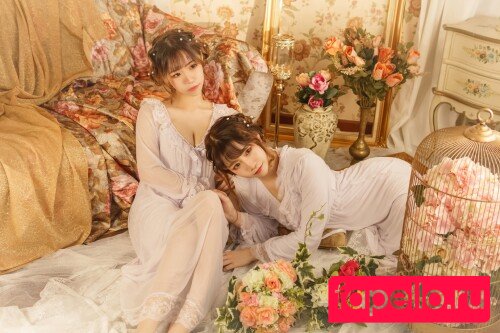 Carol X Iris Nude Onlyfans Photo 25