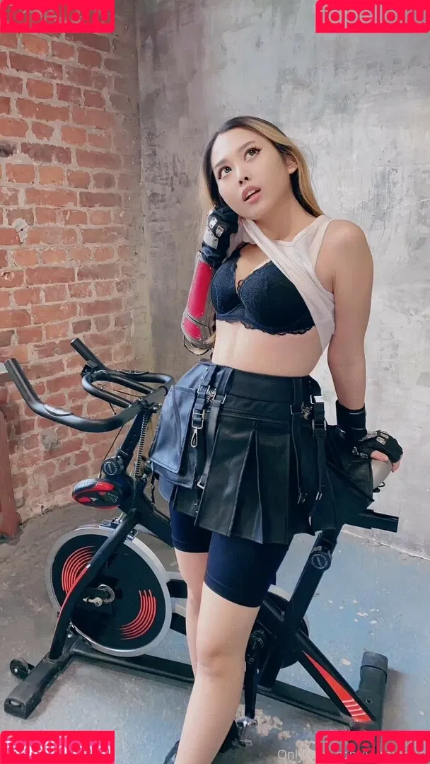 Yumi Waifu Onlyfans Photo Gallery 