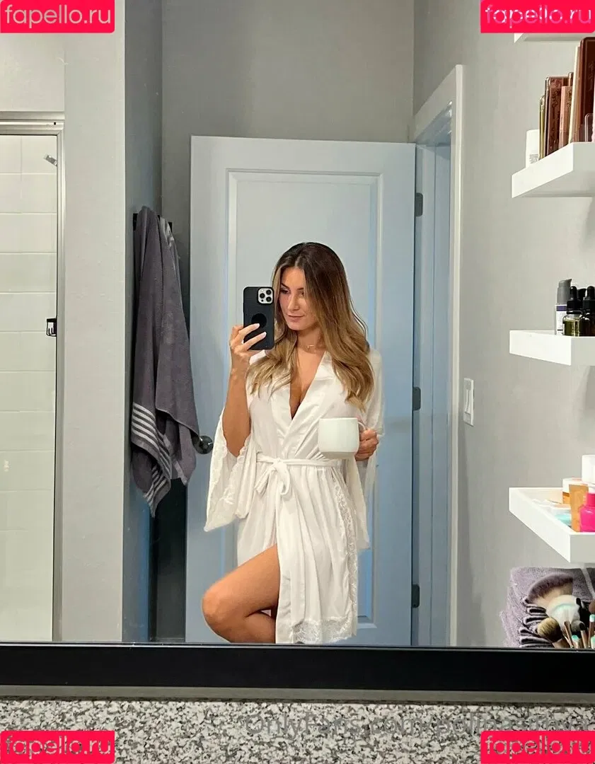 Polina Aura Onlyfans Photo Gallery 