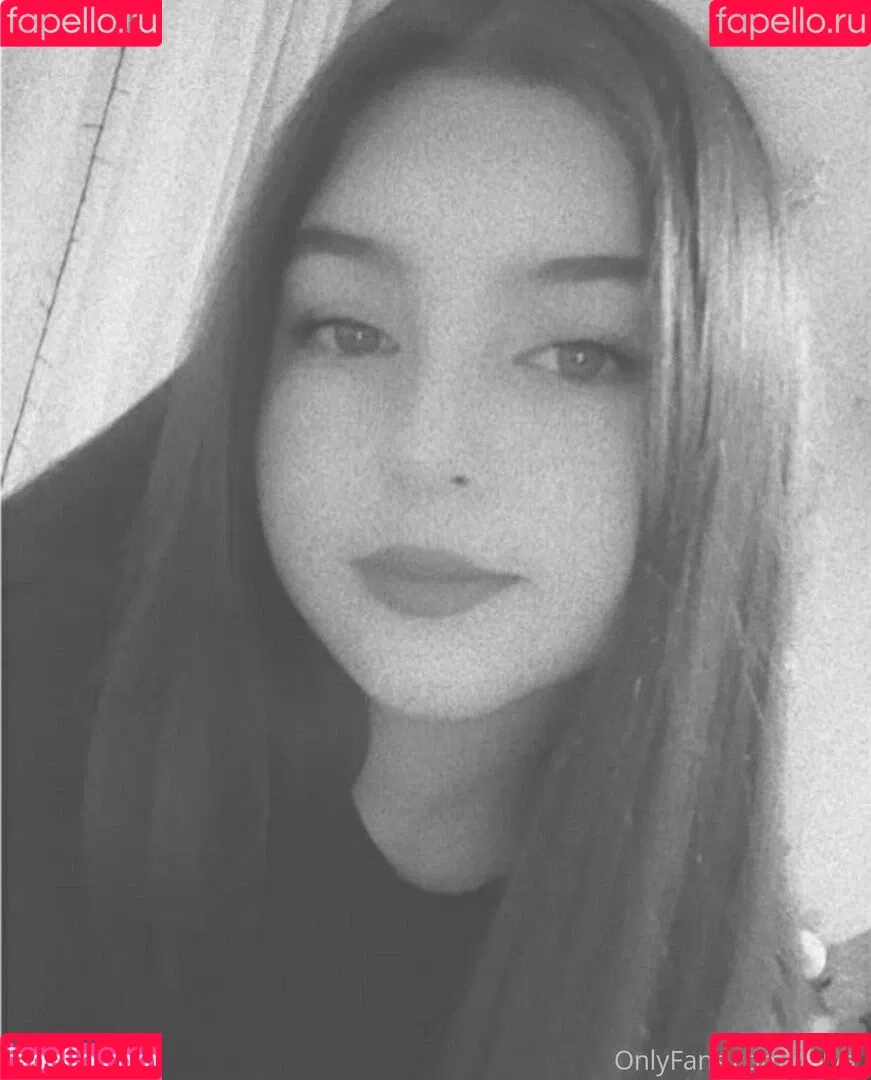 valya_ Onlyfans Photo Gallery 