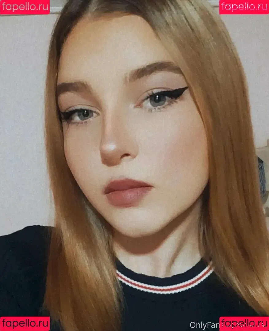 valya_ Onlyfans Photo Gallery 