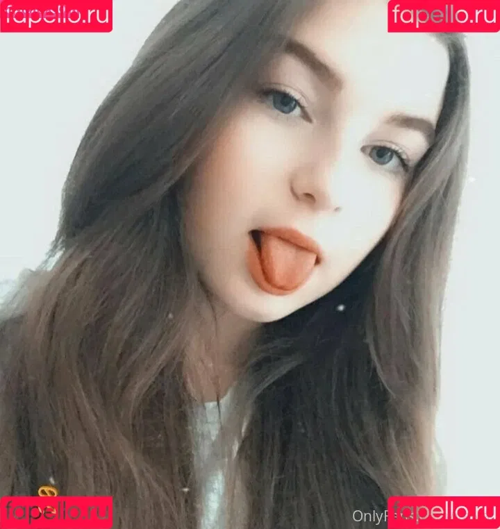 valya_ Onlyfans Photo Gallery 
