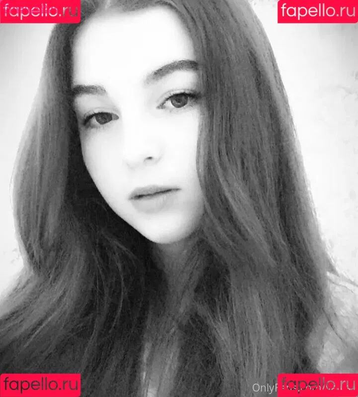 valya_ Onlyfans Photo Gallery 